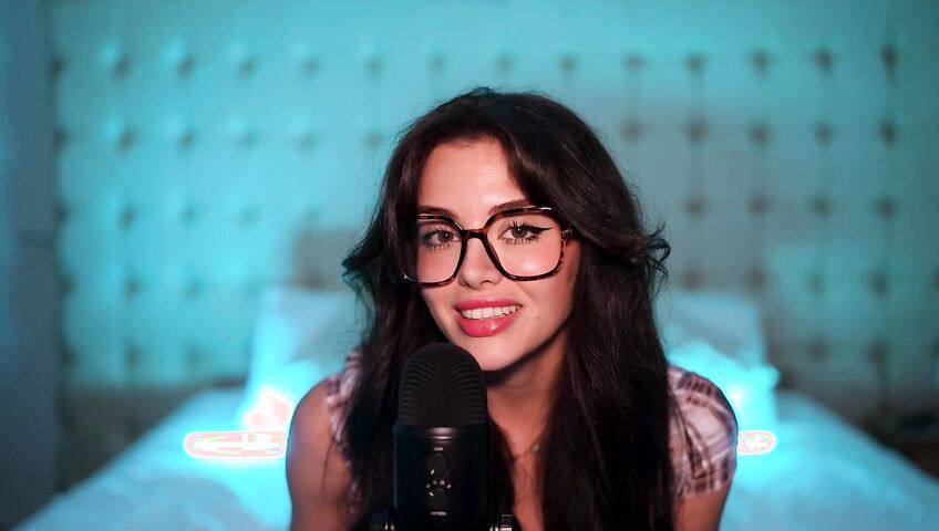 asmr general knowledge quiz... (each question gets harder)