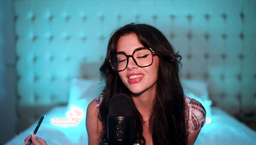 asmr general knowledge quiz... (each question gets harder)