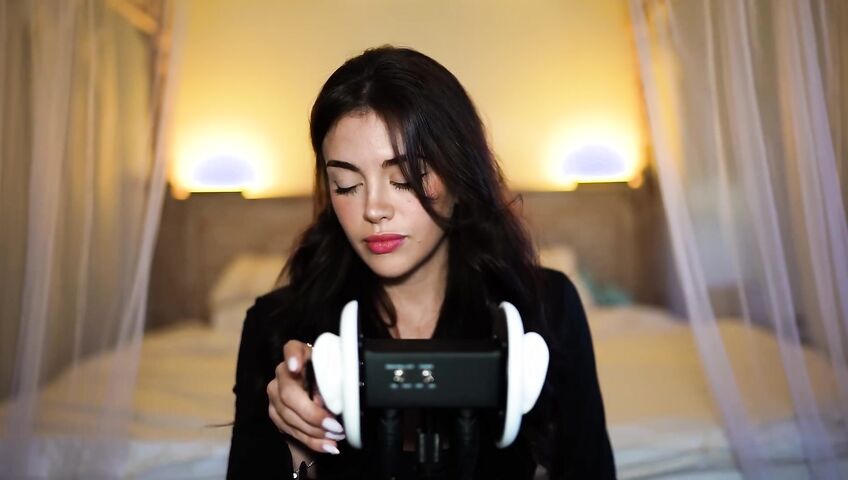 asmr girlfriend gives you an ear exam…
