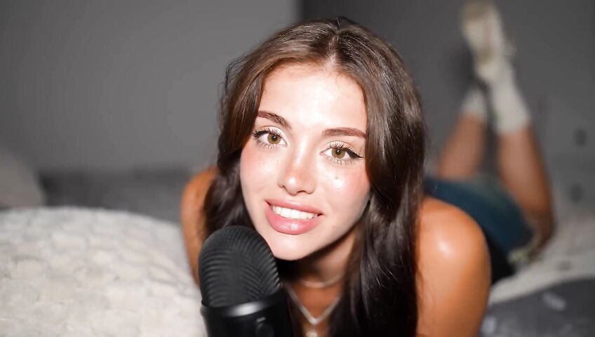 my first time trying asmr... (emily black)