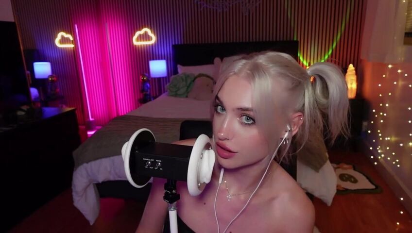 Ariesia ASMR - Space Buns | NSFW ASMR  Ear Licking & Mouth Sounds