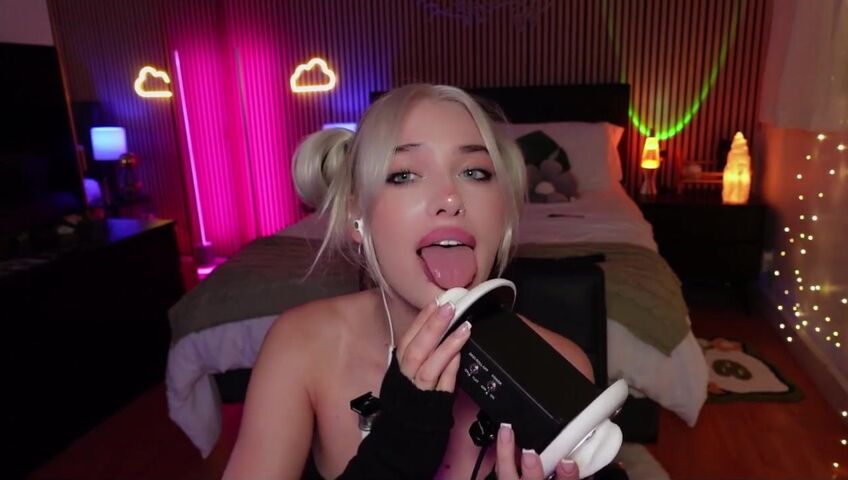 Ariesia ASMR - Space Buns | NSFW ASMR  Ear Licking & Mouth Sounds