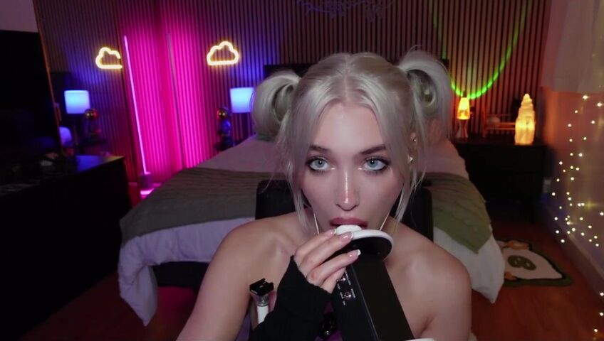 Ariesia ASMR - Space Buns | NSFW ASMR  Ear Licking & Mouth Sounds