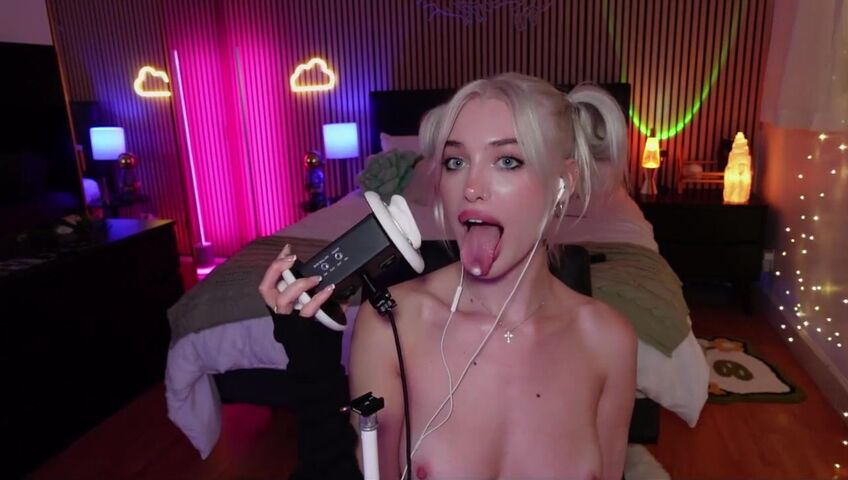 Ariesia ASMR - Space Buns | NSFW ASMR  Ear Licking & Mouth Sounds