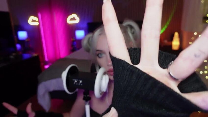 Ariesia ASMR - Space Buns | NSFW ASMR  Ear Licking & Mouth Sounds