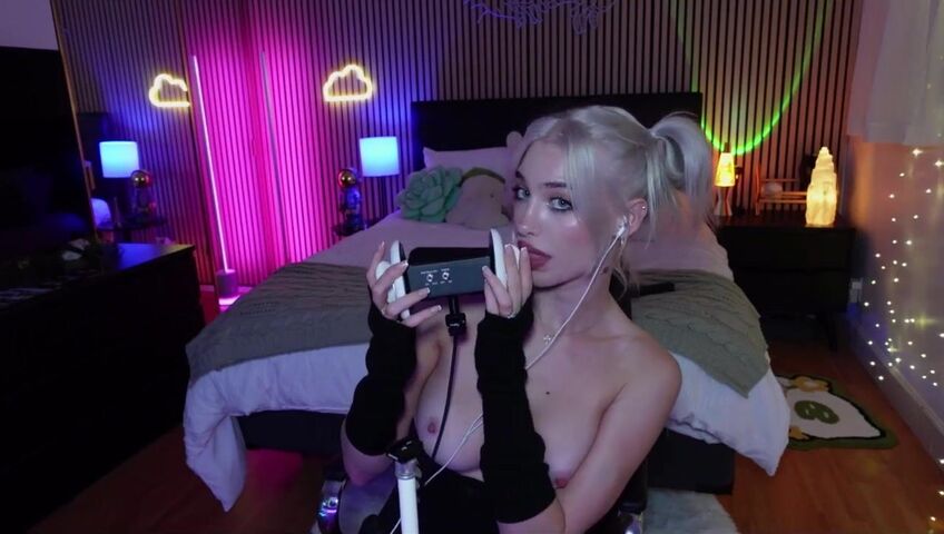 Ariesia ASMR - Space Buns | NSFW ASMR  Ear Licking & Mouth Sounds