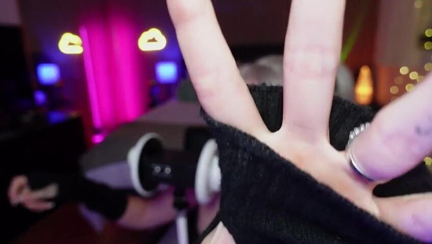 Ariesia ASMR - Space Buns | NSFW ASMR  Ear Licking & Mouth Sounds