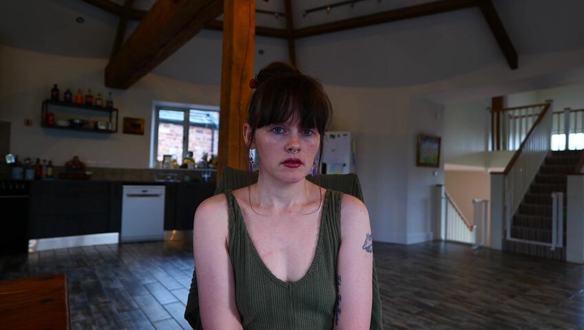 Sydney Harwin - PAPER PLANES