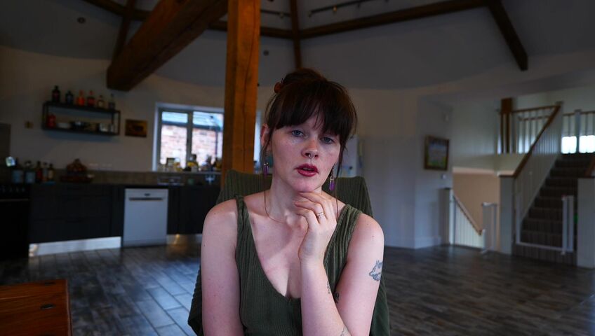 Sydney Harwin - PAPER PLANES