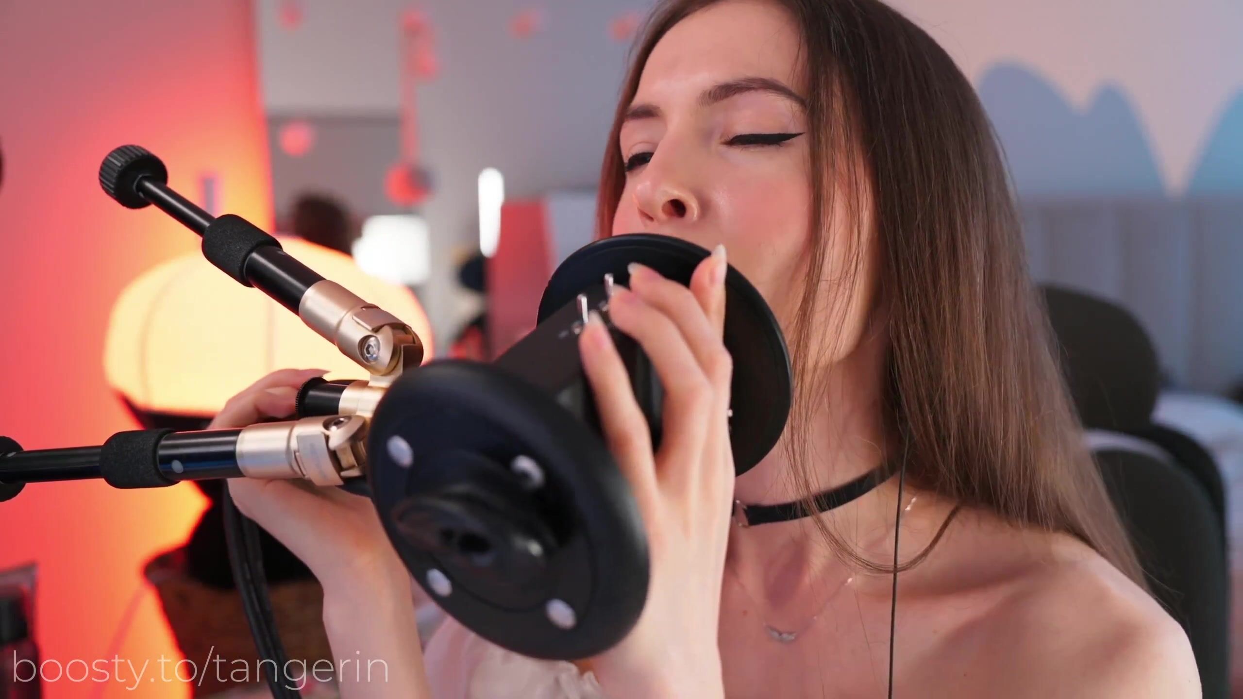 Tangerin ASMR - 11 March 2026 - Ear Licking (Standing ⧸ Slow ⧸ Flat ⧸ Close) & Eye Contact