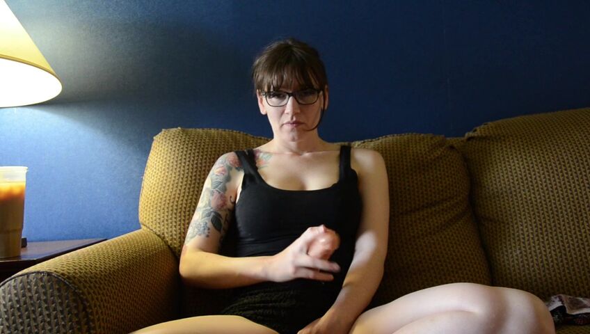 Bettie Bondage - Slip Your Best Friend a Futa Potion