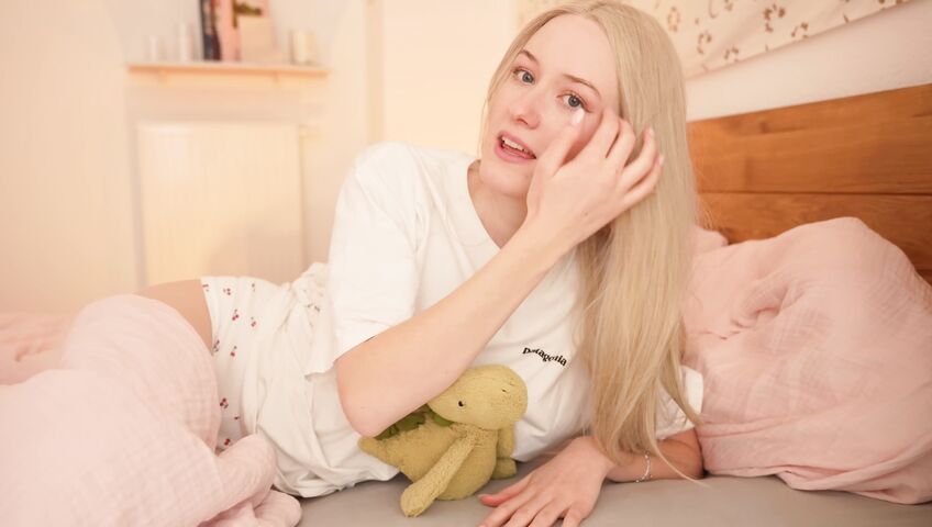 Emily ASMR - Wake Up With Me ASMR Roleplay