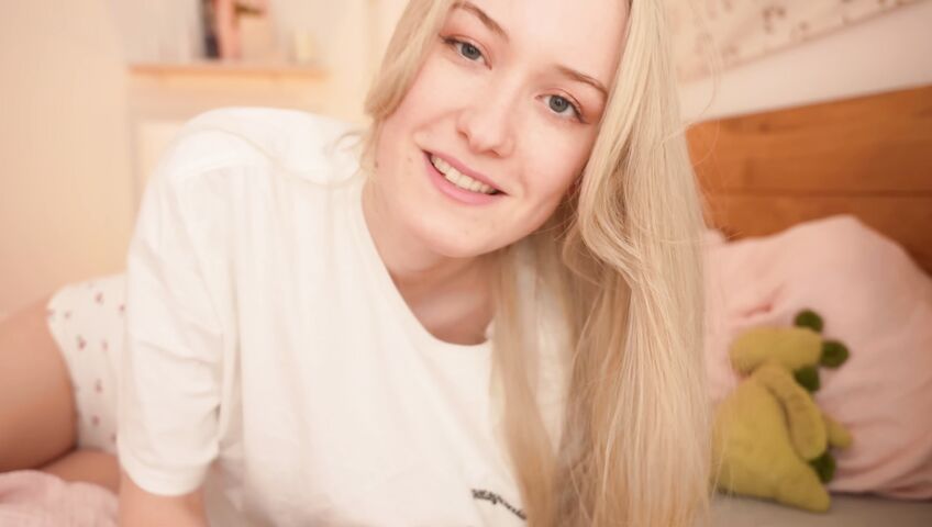 Emily ASMR - Wake Up With Me ASMR Roleplay