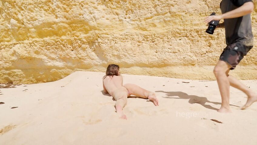 Anna Ralphs - Sexy Beach Shoot