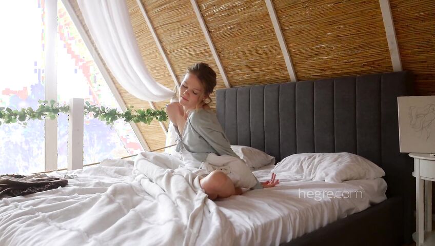 Hegre Valeriia Sexy Stretching