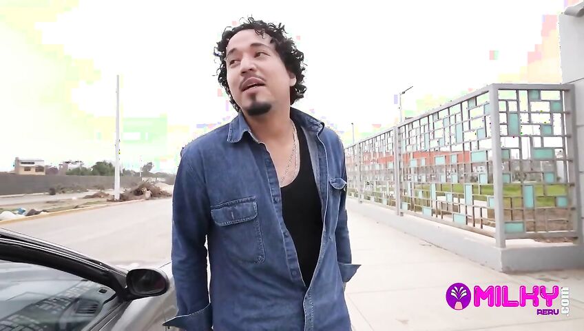 Kari Love - El youtuber Luisito Tefornica hace un unboxing del gran culo de Kari Love… Terrible dato perturbador!