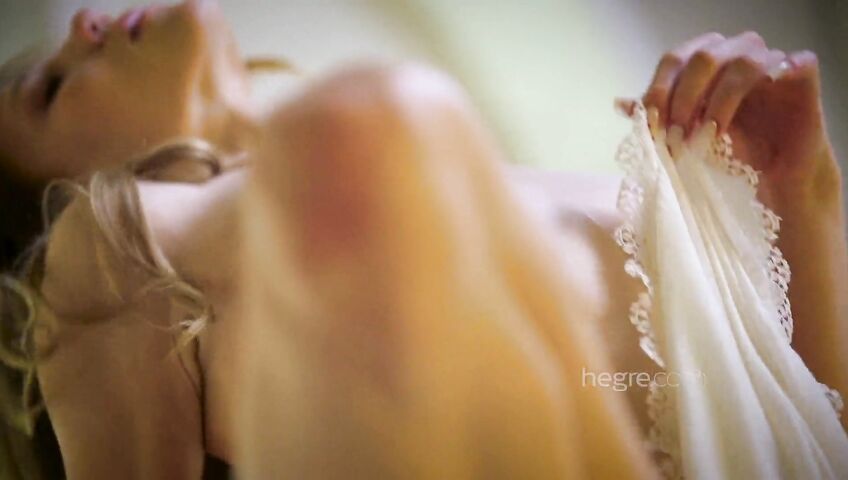 Valeriia - Erotic Bathing Rituals in HD