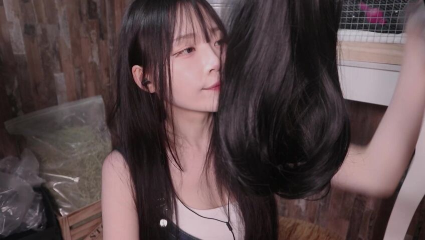 [ASMR]nara - 12 March 2026 - A Peaceful Stable Roleplay with Only the Sound of Brushing a Horse’s Coat​