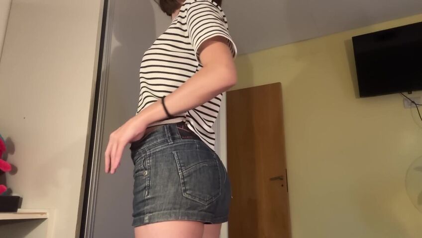 Tinglebay - lofi ASMR shorts scratching