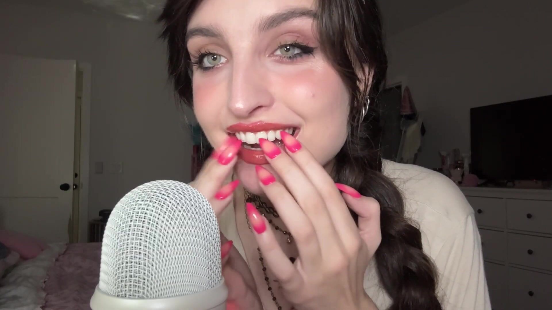 Beebee ASMR - 14 March 2026 - BODY TRIGGERS That Will Take You to TINGLE TOWN