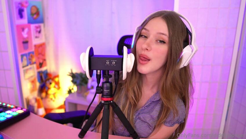 Diddly ASMR - 15 March 2026 - Face Porn (ASMR JOI)