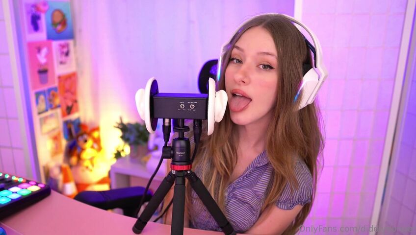Diddly ASMR - 15 March 2026 - Face Porn (ASMR JOI)