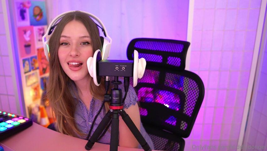 Diddly ASMR - 15 March 2026 - Face Porn (ASMR JOI)