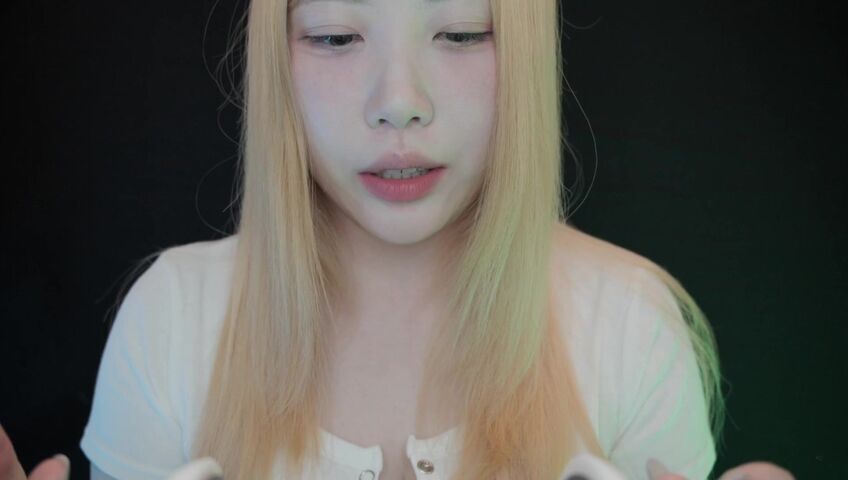 DOOBOO ASMR - 15 March 2026 - ASMR Ultra-Close Trigger Assortment (Mouth Sounds, Hand Movements, Fish Tank, Licking, Spit Painting, Goodnight)