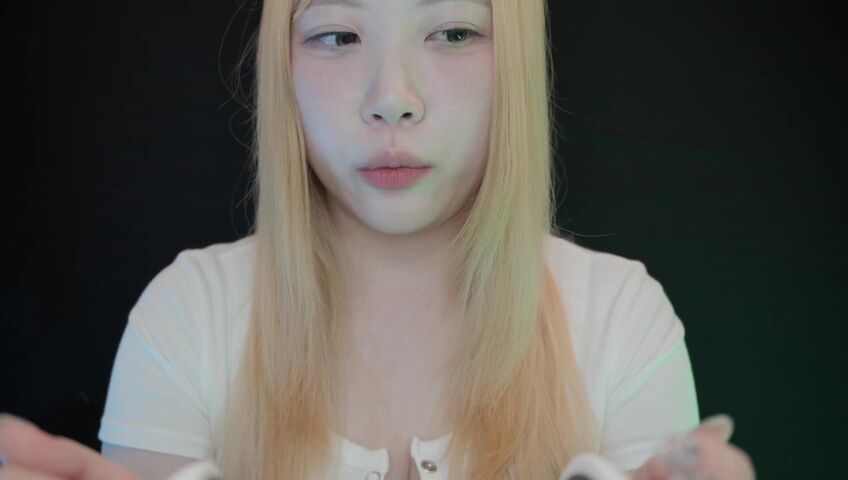 DOOBOO ASMR - 15 March 2026 - ASMR Ultra-Close Trigger Assortment (Mouth Sounds, Hand Movements, Fish Tank, Licking, Spit Painting, Goodnight)