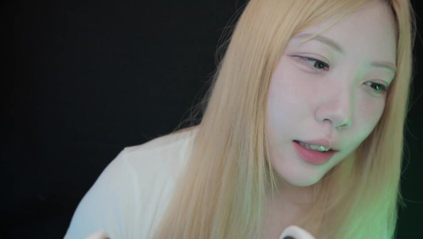 DOOBOO ASMR - 15 March 2026 - ASMR Ultra-Close Trigger Assortment (Mouth Sounds, Hand Movements, Fish Tank, Licking, Spit Painting, Goodnight)