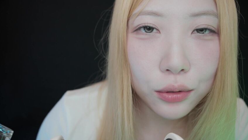 DOOBOO ASMR - 15 March 2026 - ASMR Ultra-Close Trigger Assortment (Mouth Sounds, Hand Movements, Fish Tank, Licking, Spit Painting, Goodnight)