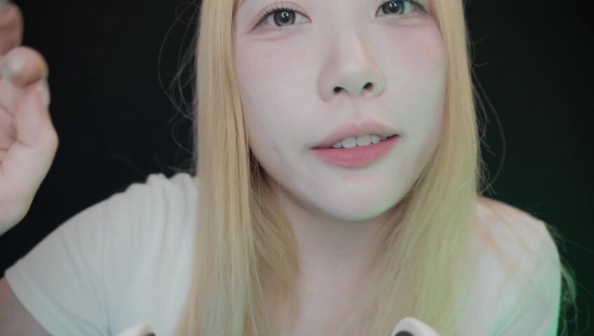 DOOBOO ASMR - 15 March 2026 - ASMR Ultra-Close Trigger Assortment (Mouth Sounds, Hand Movements, Fish Tank, Licking, Spit Painting, Goodnight)