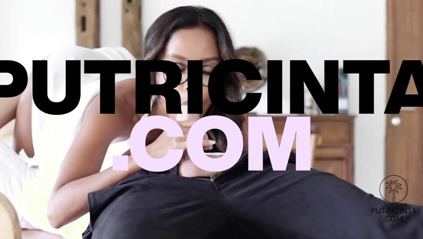 Putri Cinta Sextape 8