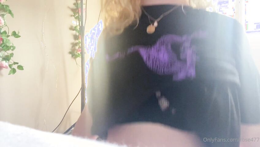 Rose ASMR - Big titties teasing in black lacy bra