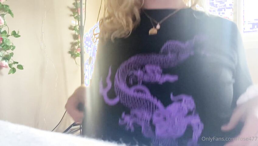 Rose ASMR - Big titties teasing in black lacy bra