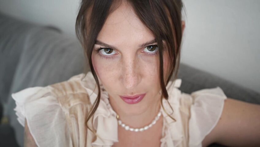 Tatum Christine-Domestic Housewife Roleplays As Freaky Mommy 2