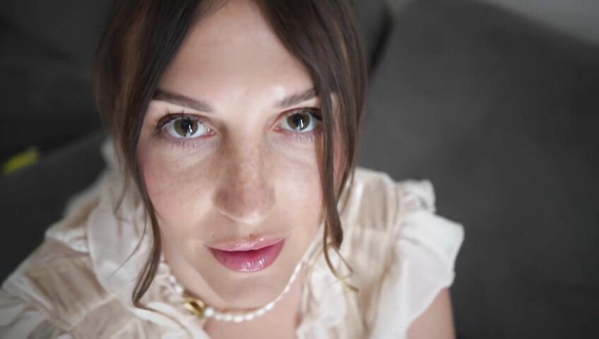 Tatum Christine-Domestic Housewife Roleplays As Freaky Mommy 2