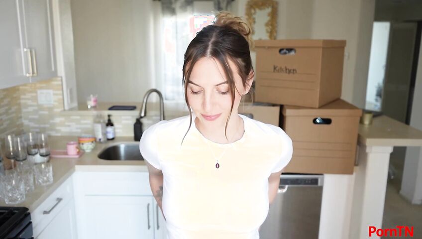 Tatum Christine - Mom Is Desperate And Divorced