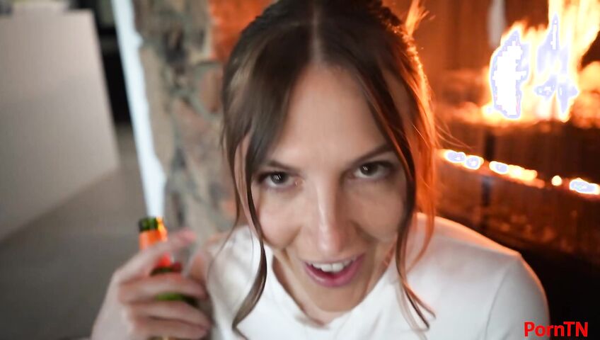 Tatum Christine - Mom Is Desperate And Divorced