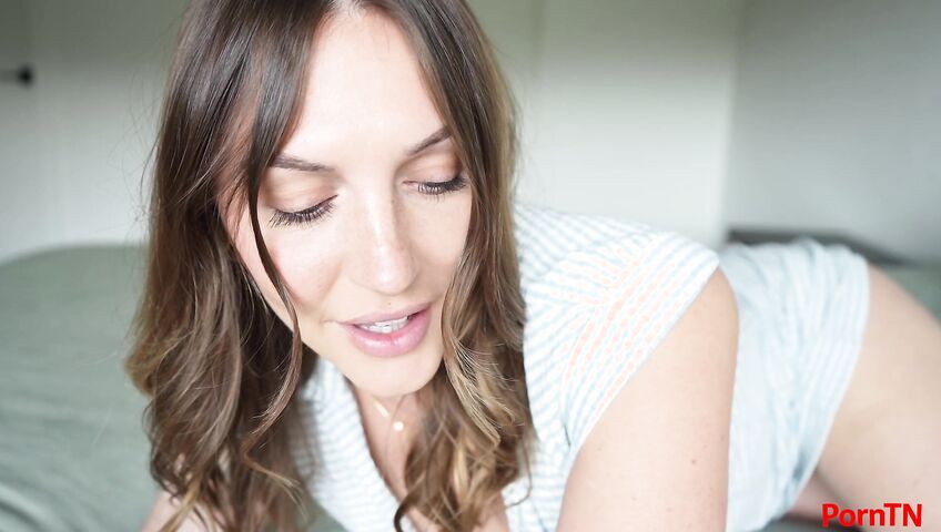 Tatum Christine - Mom Is Desperate And Divorced