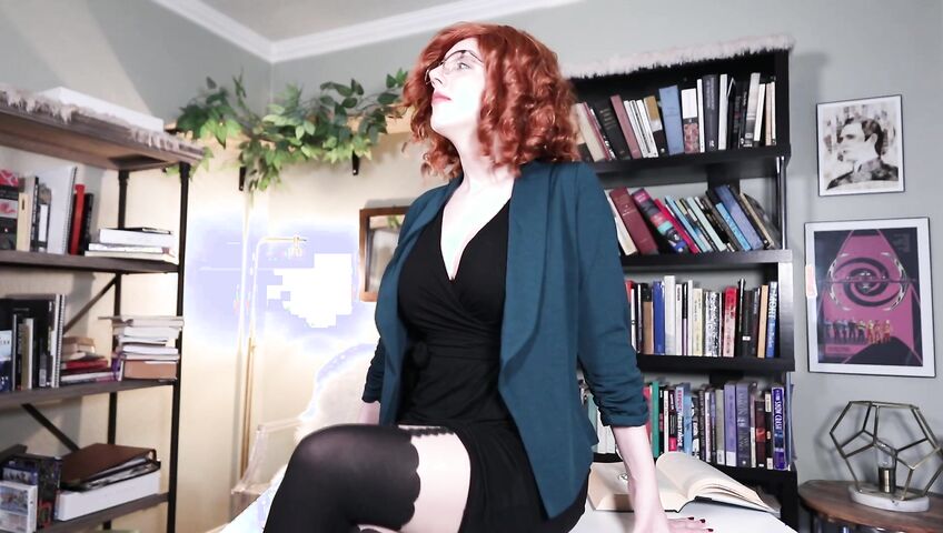 Princess Berpl-Principal Doggy Knot