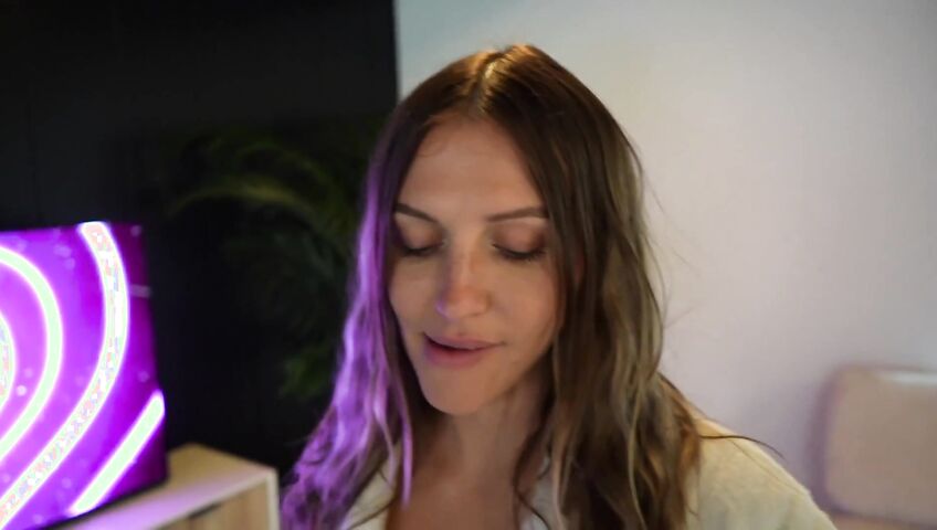 Tatum Christine-Knock Knock Lost Teen Blackmails Daddy