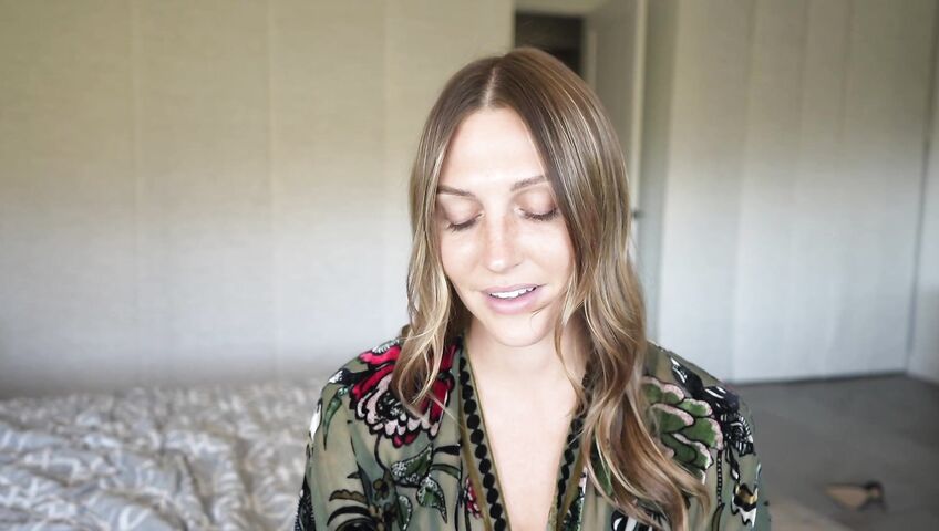 Tatum Christine-Moms Sticky Situation