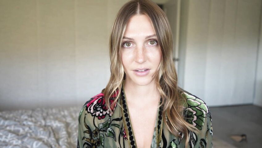 Tatum Christine-Moms Sticky Situation