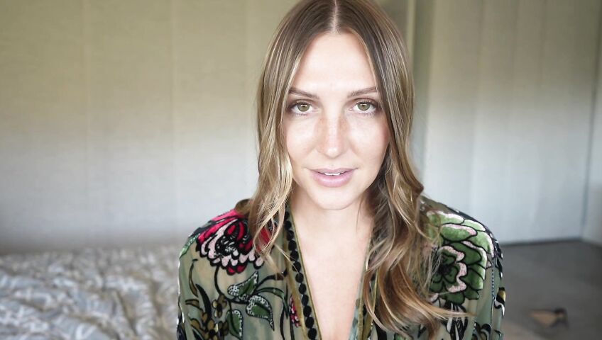 Tatum Christine-Moms Sticky Situation