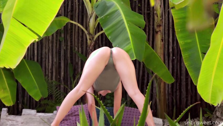 Seltin Sweet - Zanzibar Tropical Yoga