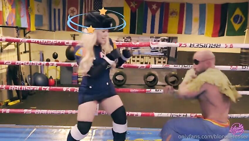 Big Ass Cosplayer Fucks Hard - Blondie Fesser