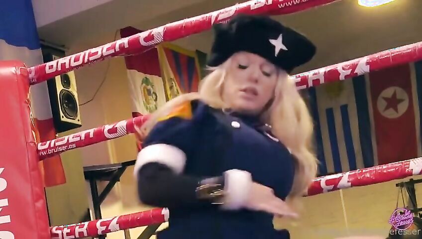 Big Ass Cosplayer Fucks Hard - Blondie Fesser