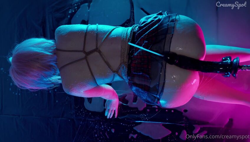 Creamyspot - The Fucking Machine Made Her Squirt Over and Over