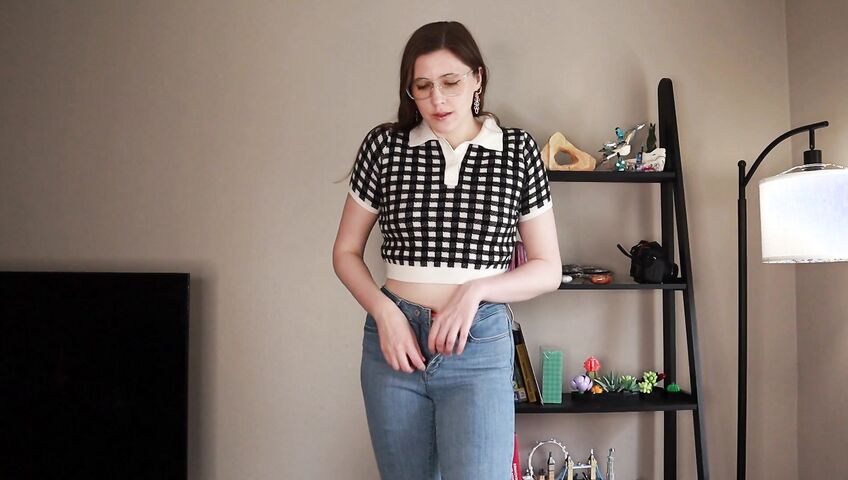 Madisyn Wood - Cheating Mommy Blackmailed